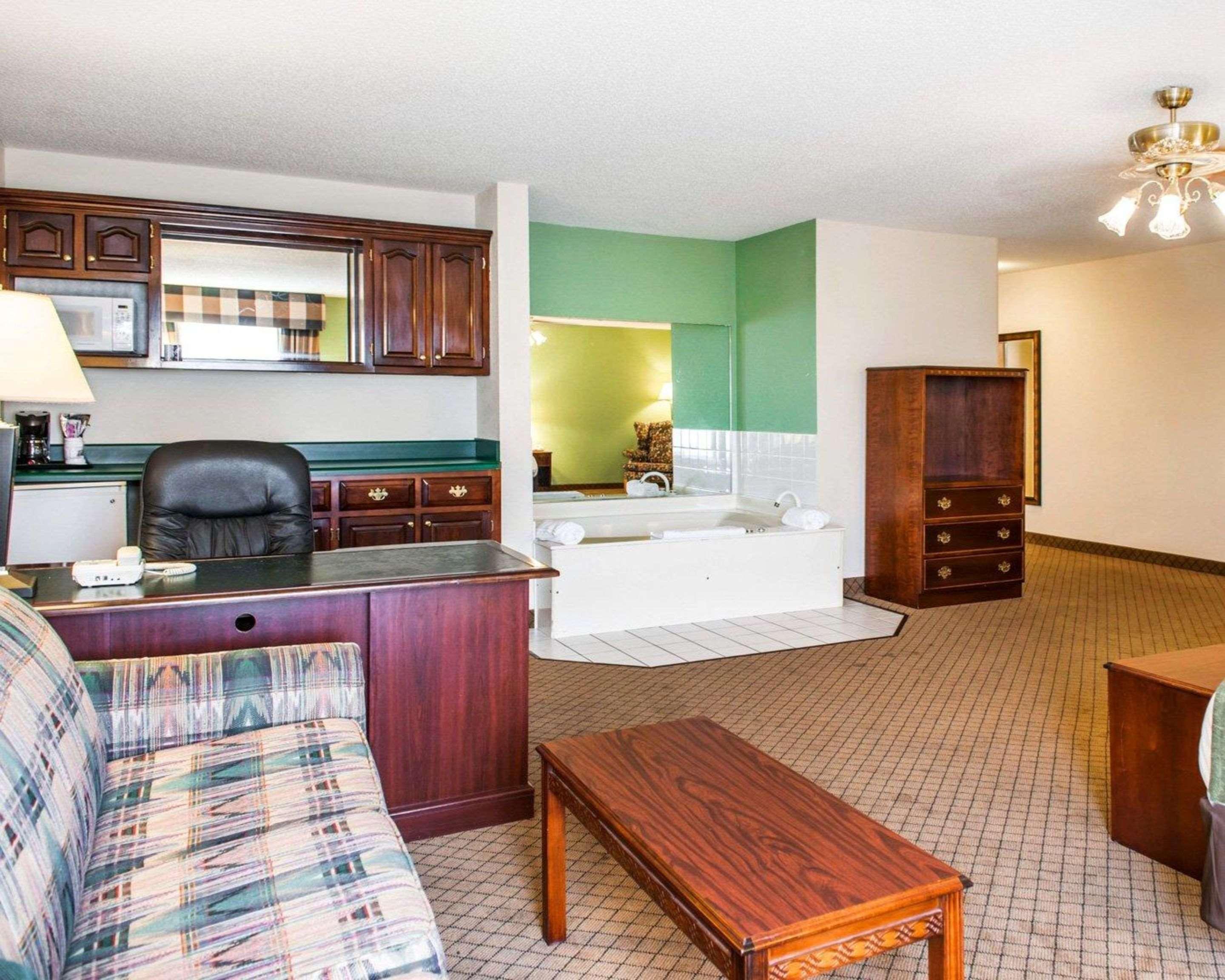 Comfort Inn Goshen Bagian luar foto