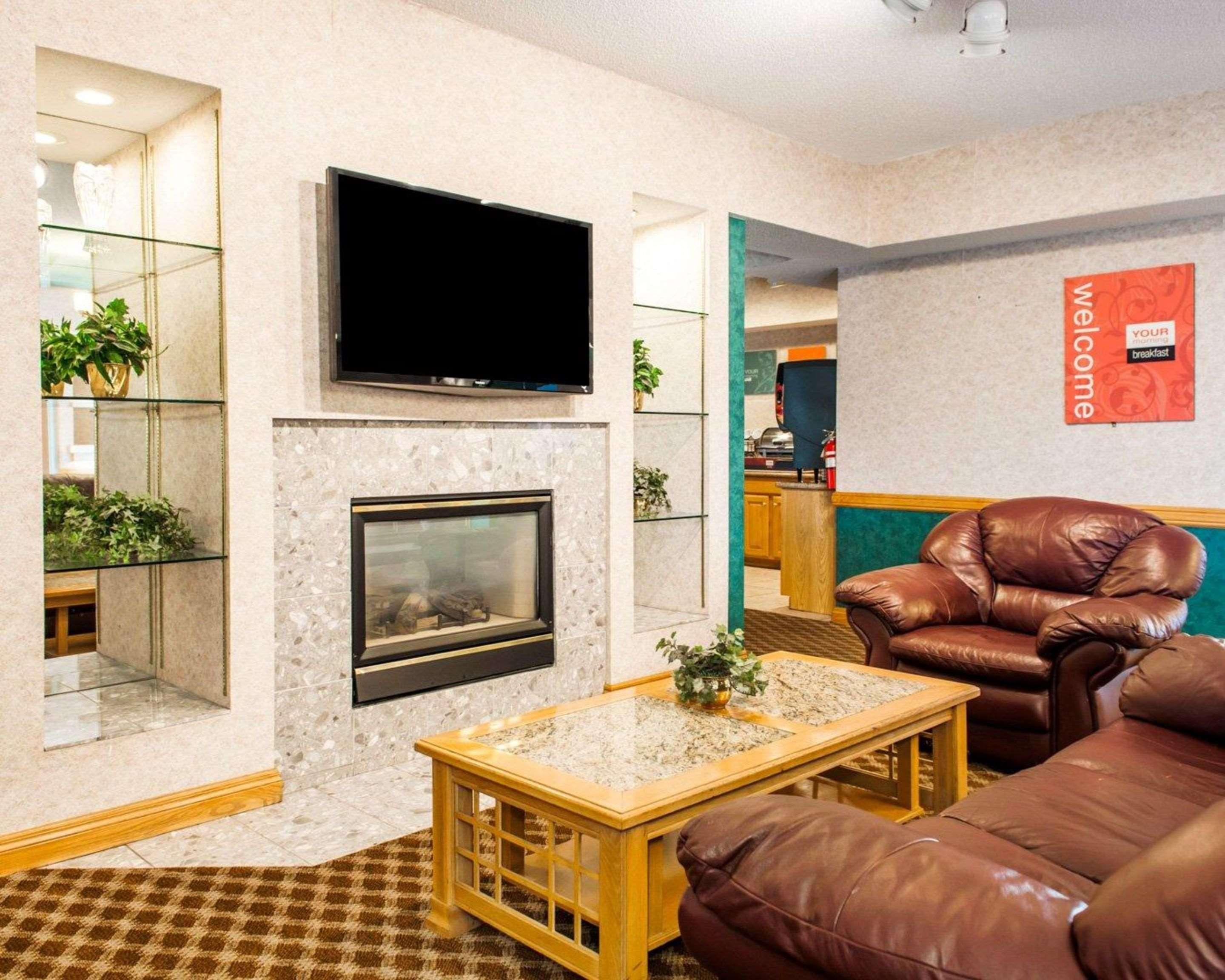 Comfort Inn Goshen Bagian luar foto