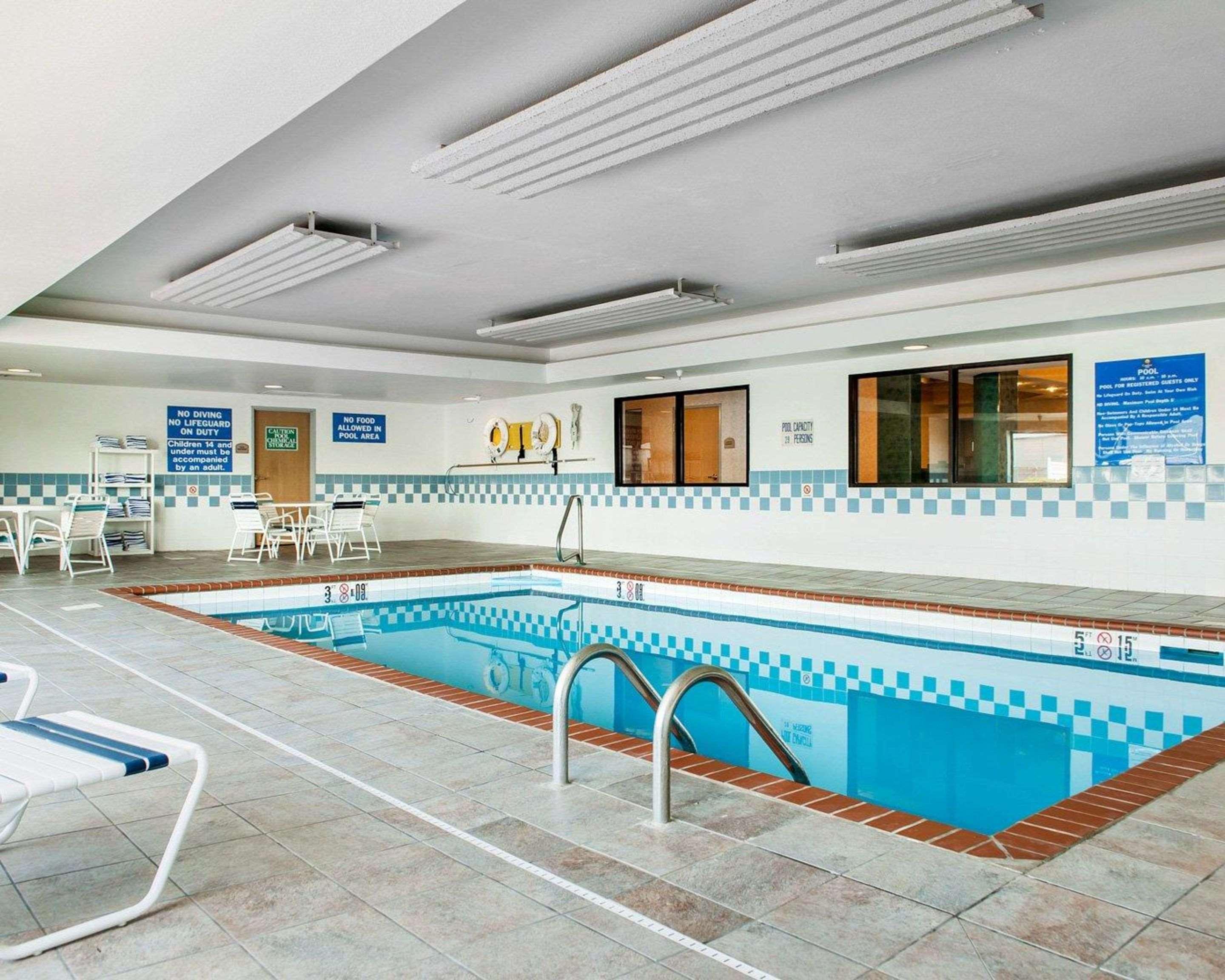 Comfort Inn Goshen Bagian luar foto
