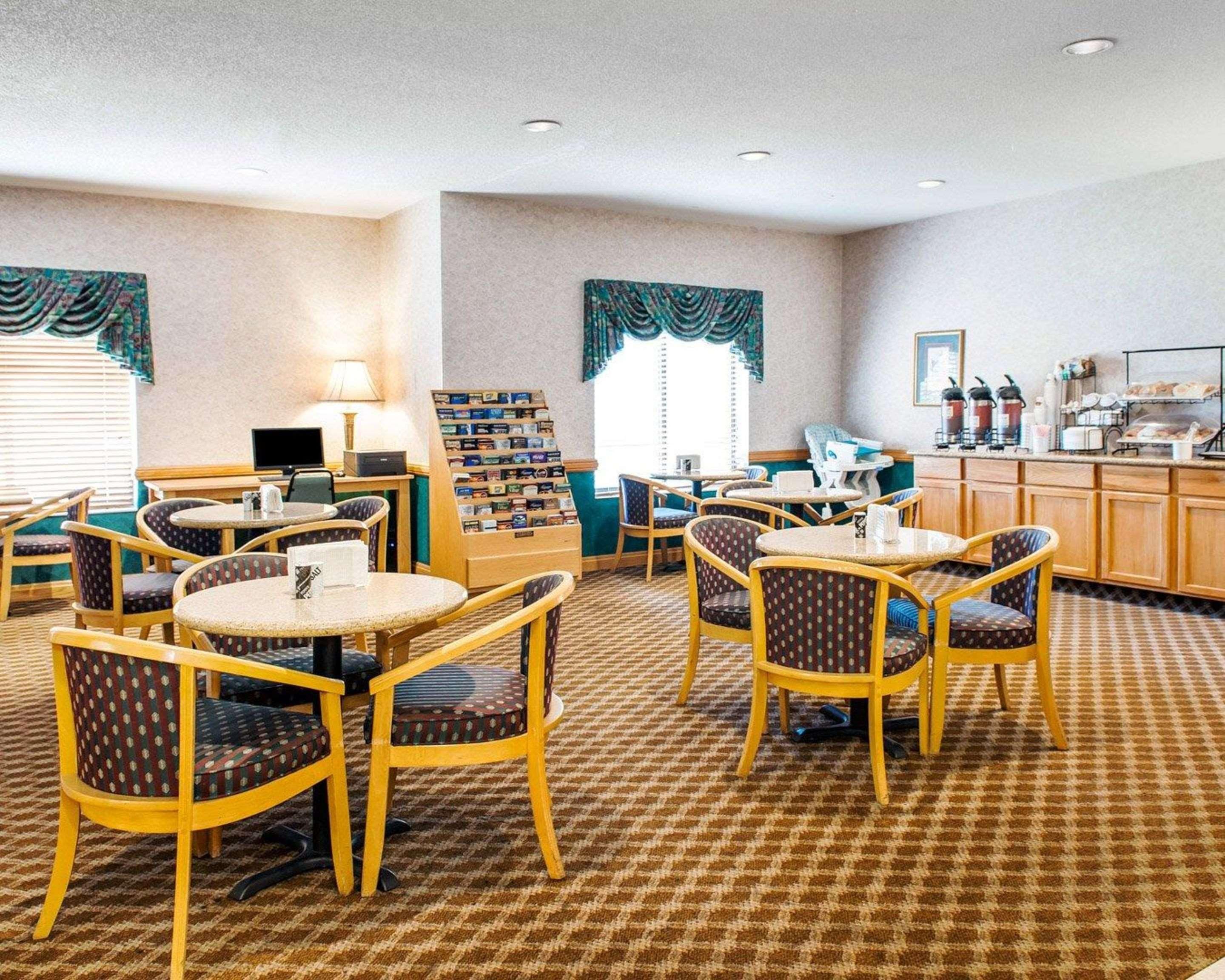 Comfort Inn Goshen Bagian luar foto